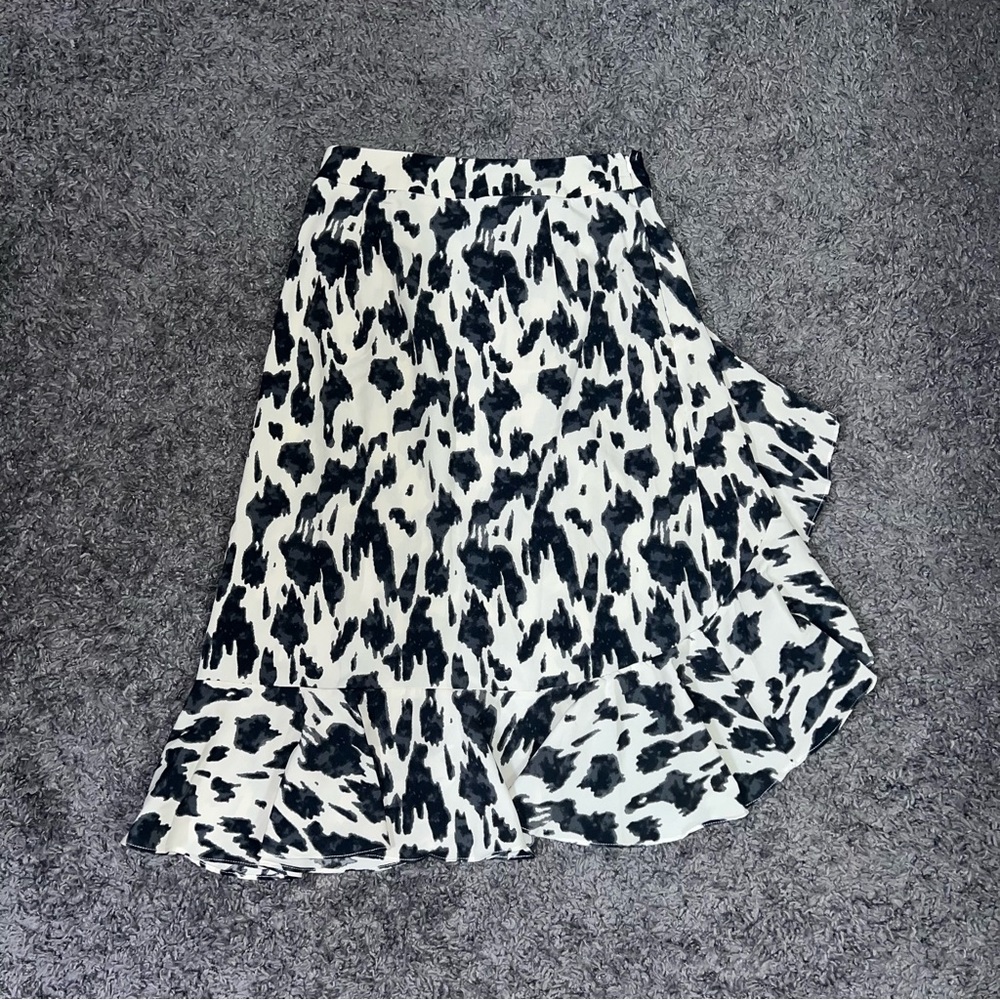 Women’s SHEIN Tall Split Thigh Ruffle Hem Allover Print Skirt Size S